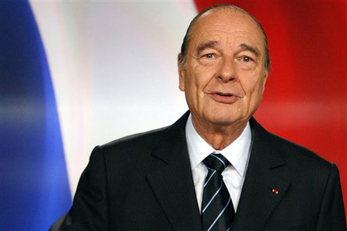 Jacques Chirac, Frakklandsforseti, tilkynnti í gærkvöldi að hann ætlaði ekki að sækjast eftir endurkjöri.