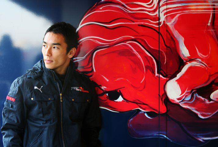 Takuma Sato hefur æft með Torro Rosso í Barcelona og langar um borð í Rauða Tuddann eins og liðið heitir á góðri íslensku.