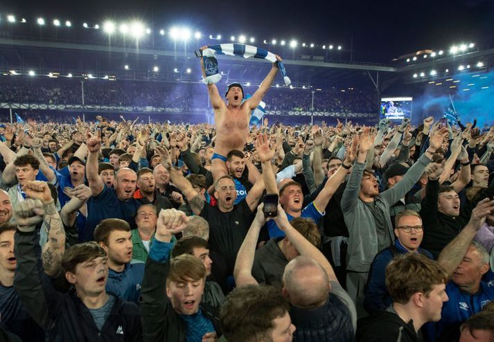 Stuðningsmenn Everton tóku yfir Goodison Park eftir leik liðsins við Crystal Palace á síðustu leiktíð.