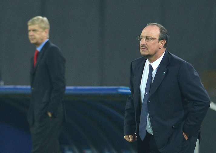 Benitez fagnaði sigri en Wenger og félagar fóru áfram.