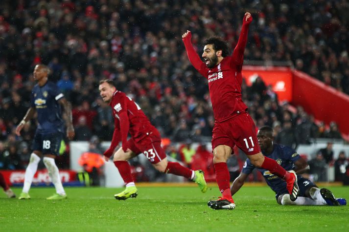Það var gaman að vera stuðningsmaður Liverpool í desember. Hér fagnar Mohamed Salah marki Xherdan Shaqiri á móti Manchester United.