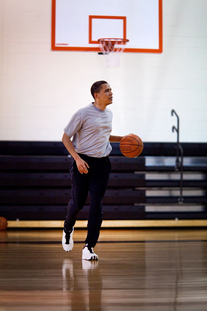 Obama þykir liðtækur körfuboltamaður.