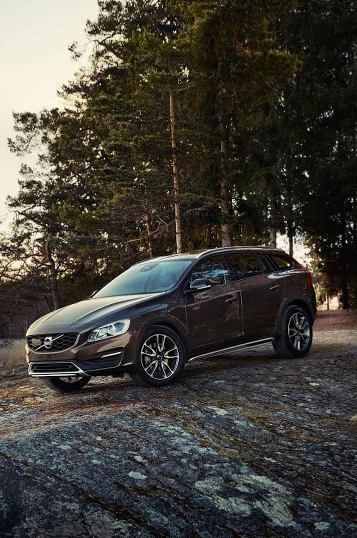 Volvo V60 Cross Country.