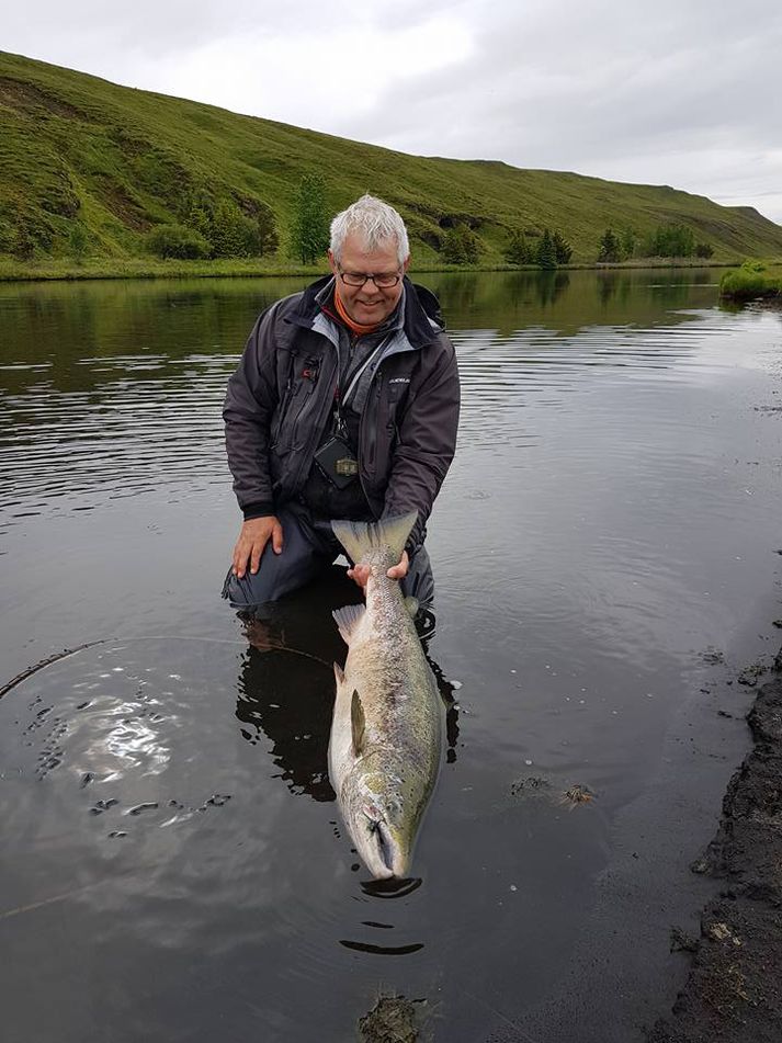 Hilmar Hansson með 30 punda laxinn