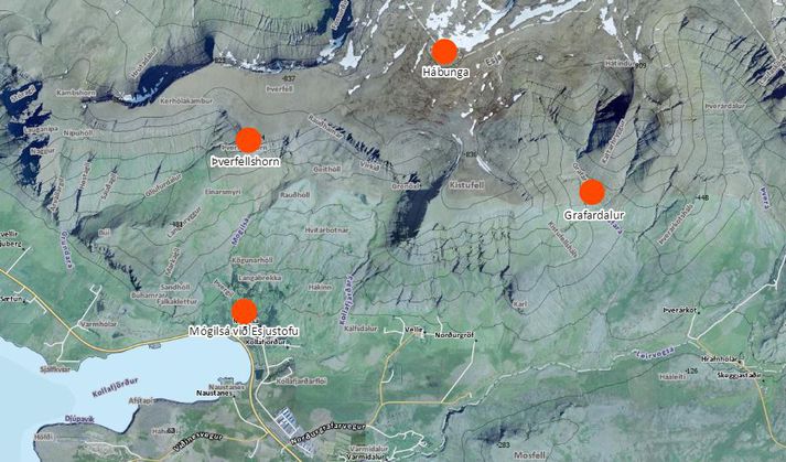 Á kortinu má sjá hæsta tind Esjunnar, Hábungu, vinsælustu gönguleiðina upp á Þverfellshorn frá Mógilsá við Esjustofu og Grafardal þar sem göngumaður fórst í snjóflóði um helgina.