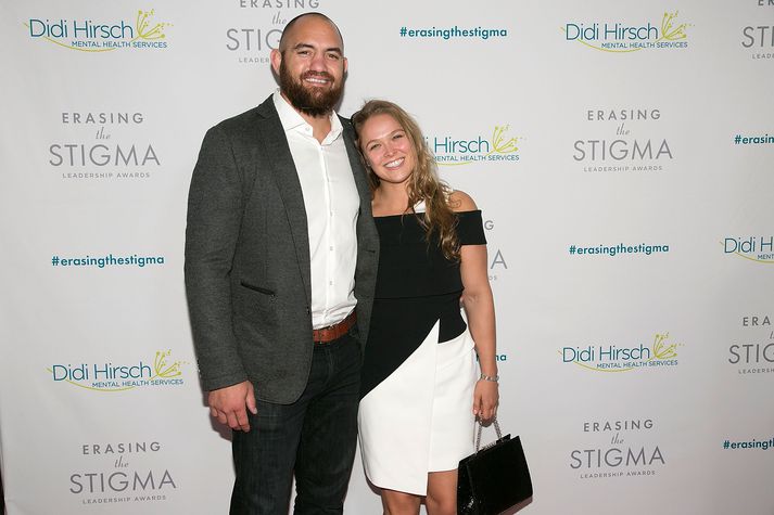 Ronda Rousey og Travis Browne.