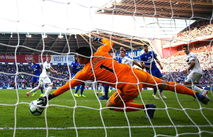 Neil Etheridge er búinn að standa sig vel í marki Cardiff á leiktíðinni.