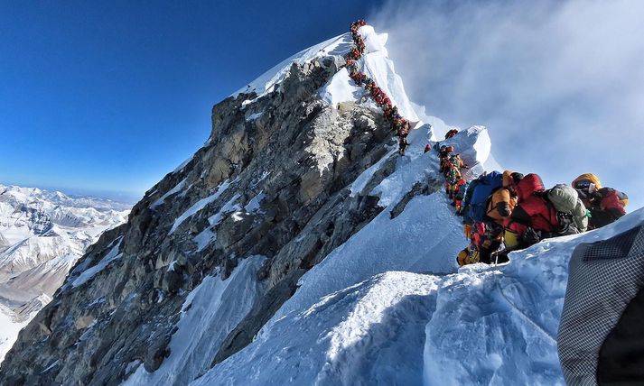 Röðin á tindi Everest-fjalls þann 22. maí síðastliðinn.