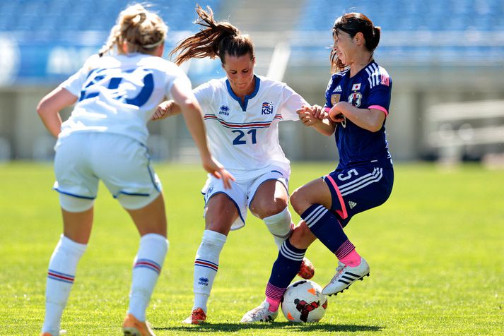 Fanndís Friðriksdóttir í leiknum á móti Japan.