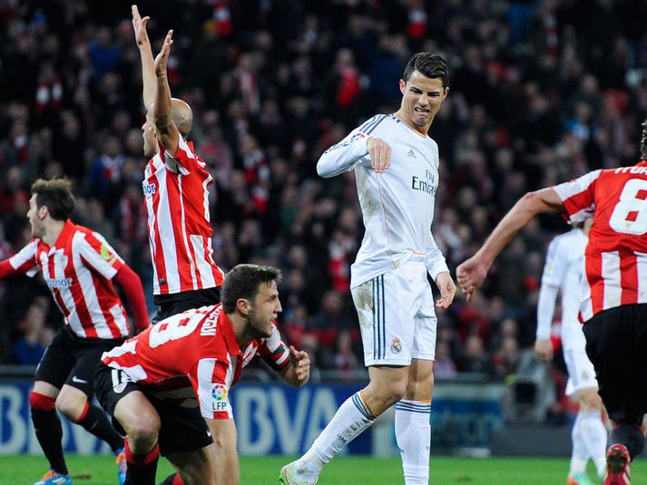 Cristiano Ronaldo, leikmaður Real Madrid, var í dag dæmdur í þriggja leikja bann.