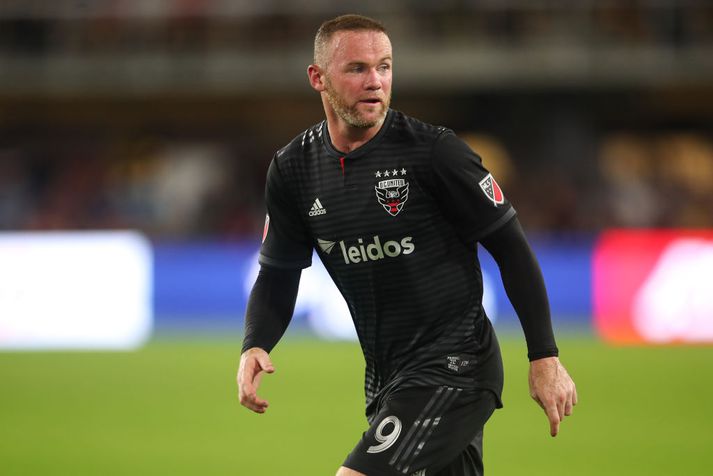 Rooney í leiknum í gær, áður en hann nefbrotnaði