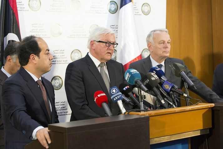 Þeir Frank-Walter Steinmeier, utanríkisráðherra Þýskalands, og Jean-Marc Ayrault, utanríkisráðherra Frakklands, lýstu því yfir í heimsókn sinni að Evrópusambandið væri reiðubúið til að hjálpa til við að þjálfa öryggissveitir í landinu.