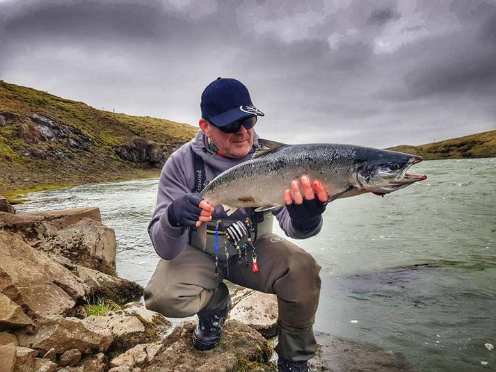 Halldór Gunnarsson með lax úr Þjórsártúni í fyrra.