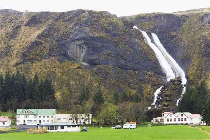 Staðsetning sorpbrennslunnar við skóla og leiksvæði barna er gagnrýnd. Nýrra mengunarmælinga er beðið. fréttablaðið/vilhelm