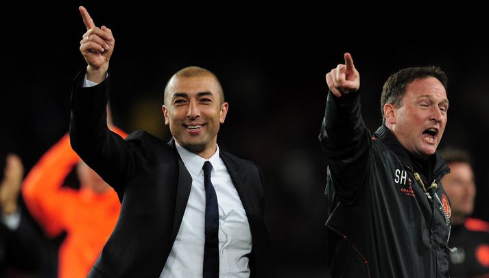 Di Matteo fagnar eftir leikinn gegn Barcelona í kvöld.