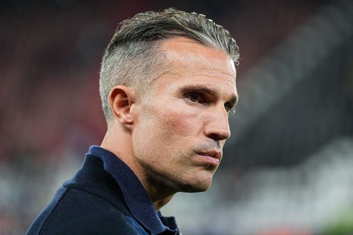  Robin van Persie tók við liði Heerenveen í sumar en fékk mjög stóran skell í leik númer fjögur.