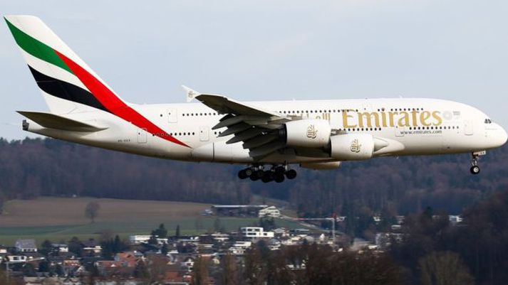 Gluggalausa farrýmið má finna í Boeing 777-300ER flugvélum Emirates.