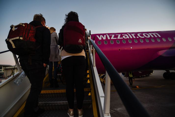 Vél Wizz Air var á leið frá Ungverjalandi til Íslands þegar maðurinn reyndi að brjótast inn í flugstjórnarklefann.