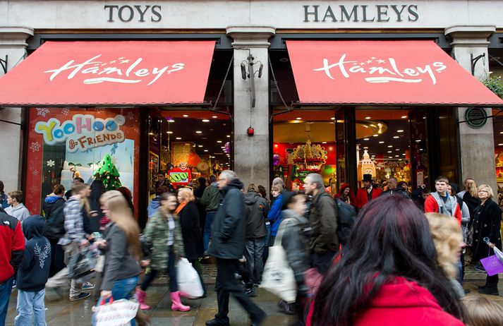 Rúmlega 50 þúsund tegundir leikfanga eru til sölu í verslun Hamleys við Regent Street í London.