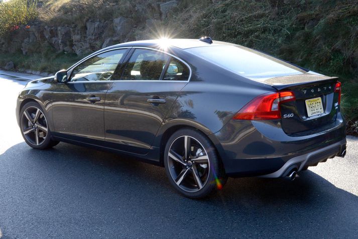 Volvo S60.