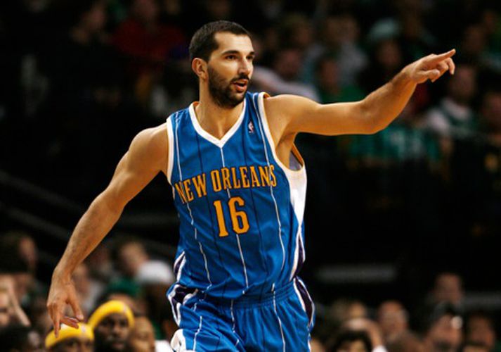 Dallas samdi í gær við Peja Stojakovic