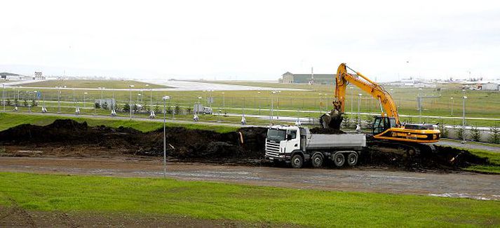 Reitur bensínstöðvarinnar Meirihlutinn í borgarstjórn vill finna bensínstöðinni nýjan stað í sátt við Esso.