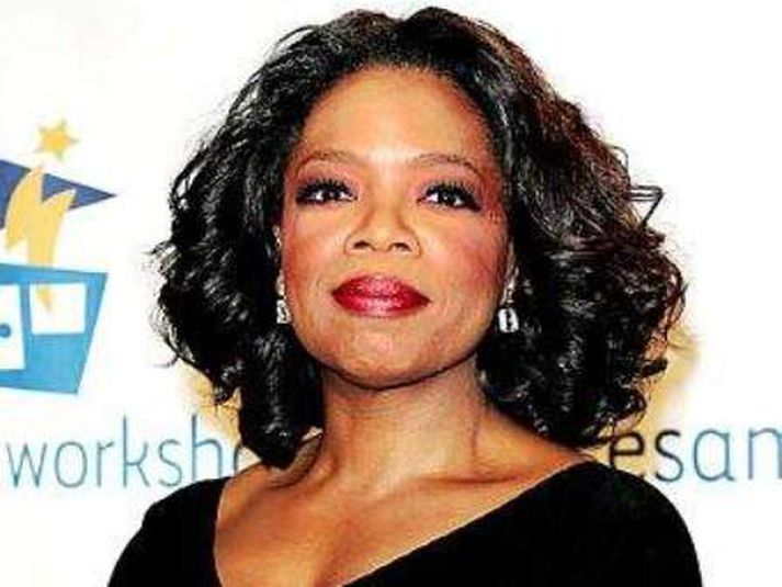 Sögð ljúga Oprah Winfrey er sögð hafa kryddað sögur úr æsku sinni ansi hressilega.