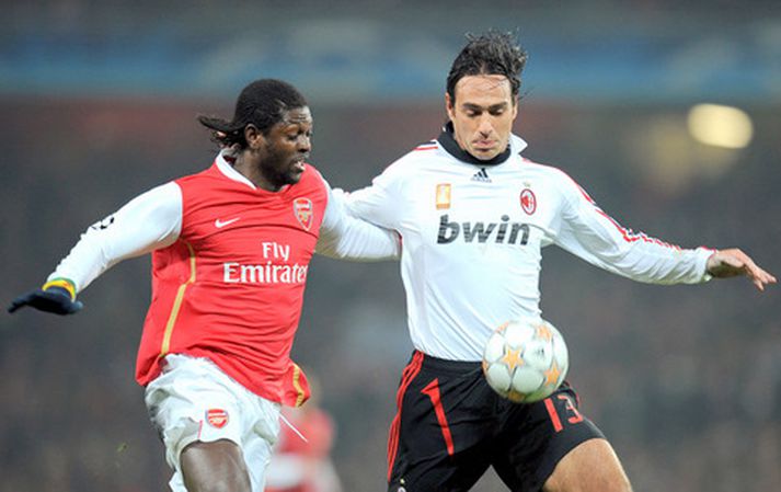 Alessandro Nesta í leik með AC Milan gegn Arsenal í Meistaradeild Evrópu á síðustu leiktíð.