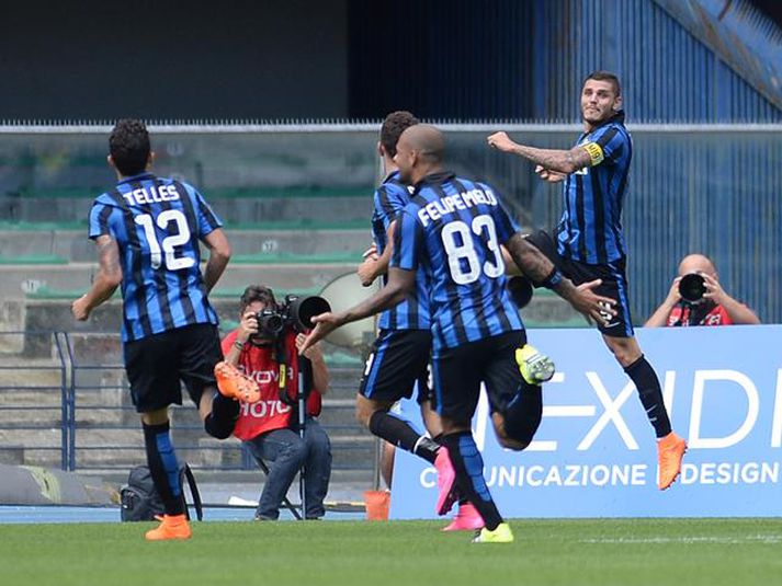 Icardi fagnar sigurmarki sínu.