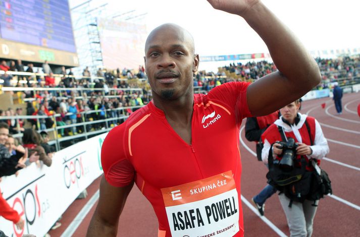 Asafa Powell má ekki keppa í eitt og hálft ár.