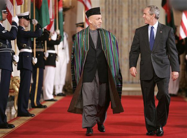 Hamid Karzai og George Bush funduðu í gær í Hvíta húsinu um ástandið í Afganistan.