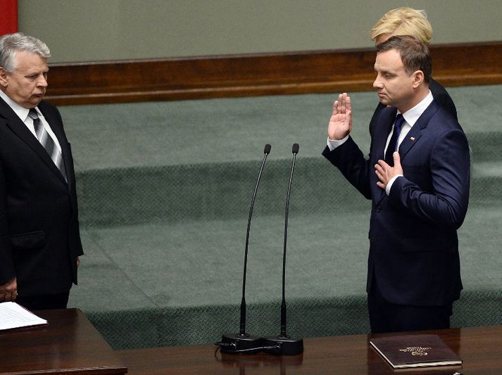 Andrzej Duda sór embættiseið í morgun.