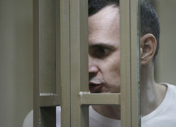 Oleg Sentsov í dómssal í dag.