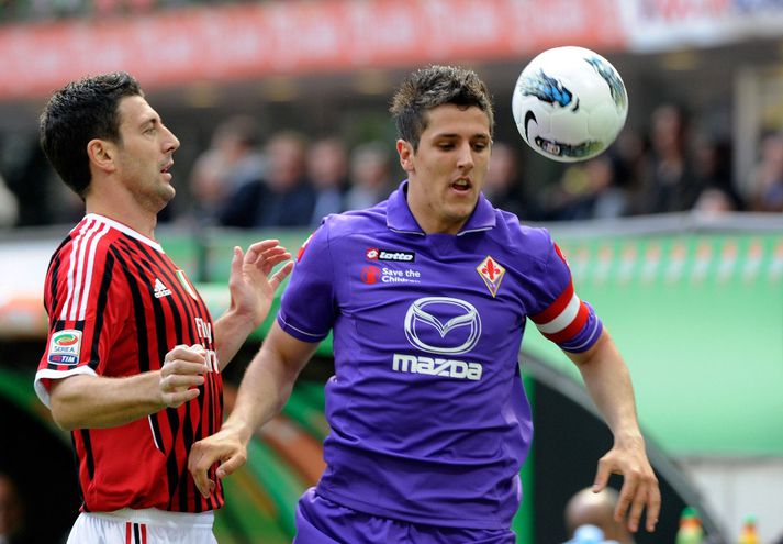 Jovetic í leik með Fiorentina gegn AC Milan á síðustu leiktíð.