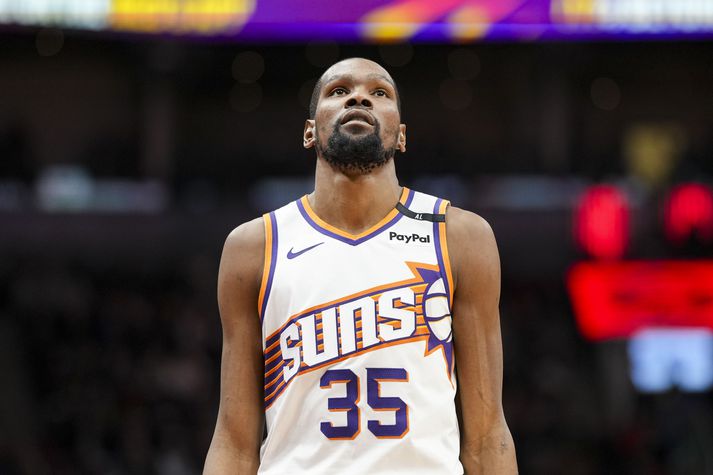 Kevin Durant fór til Phoenix Suns til að gera eitthvað gott en niðurstaðan hefur verið önnur.