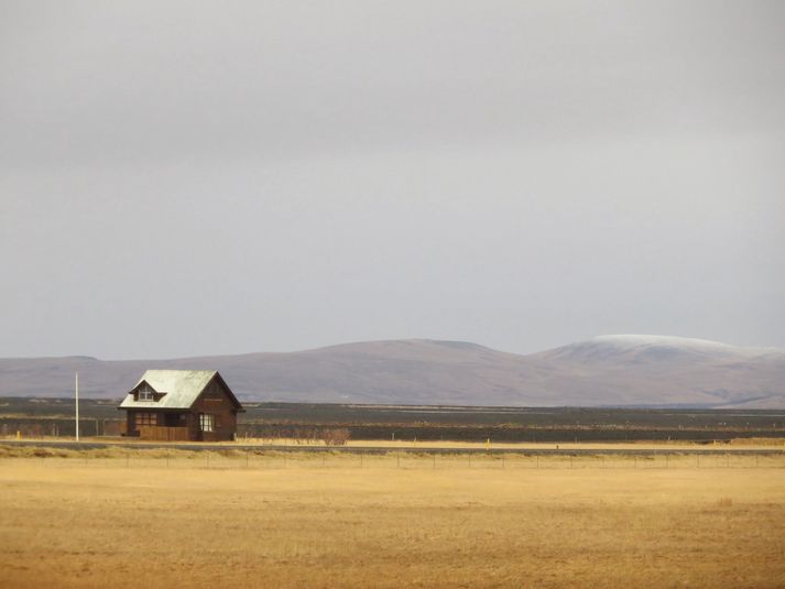 Árásin átti sér stað í sumarbúsað. Myndin er úr safni og tengist fréttinni ekki beint.