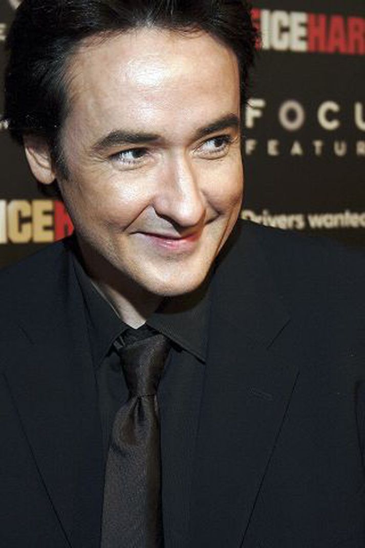 John Cusack leikur aðalhlutverkið í nýjustu mynd Jans De Bont.