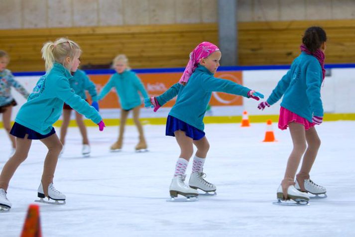 Yfirvöld vonast til þess að aukin hreyfing ungra barna muni hjálpa til við að leysa offituvandann.