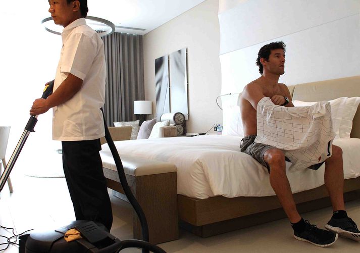 Mark Webber heldur ró sinni á  hótelinu í Abu Dhabi þó titilslagurinn sé í algleymingi.