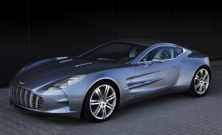 Aston Martin One-77 er hannaður af Michael Lehti.