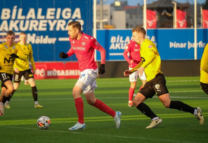 Gylfi Þór Sigurðsson á ferðinni í leiknum gegn ÍA í lokaumferð Bestu deildarinnar síðasta haust.