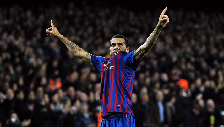 Dani Alves skoraði frábært mark í kvöld.