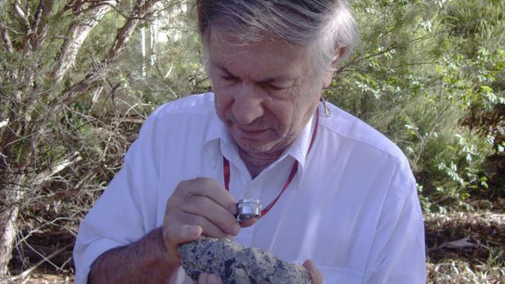 Andrew Glikson, prófessor við Australian National University.