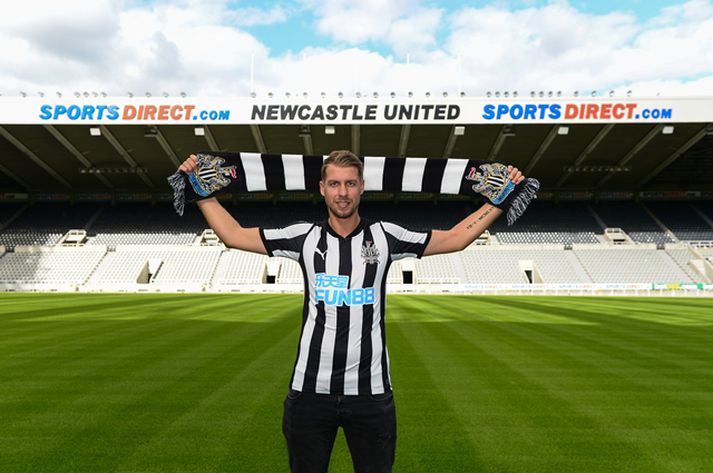 Florian Lejeune í búningi Newcastle.