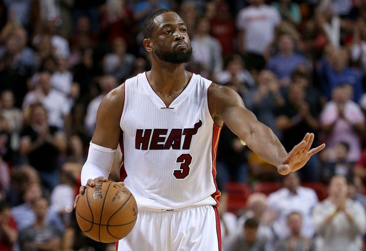 Dwyane Wade var frábær í nótt á móti sínum gamla liðsfélaga.