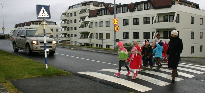 Gangbraut á Seltjarnarnesi.