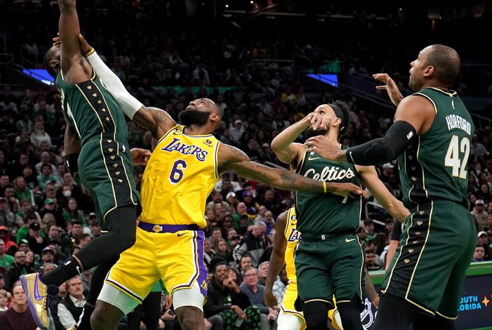 Stórveldi NBA deildarinnar, Celtics og Lakers, mætast á Jóladag. 