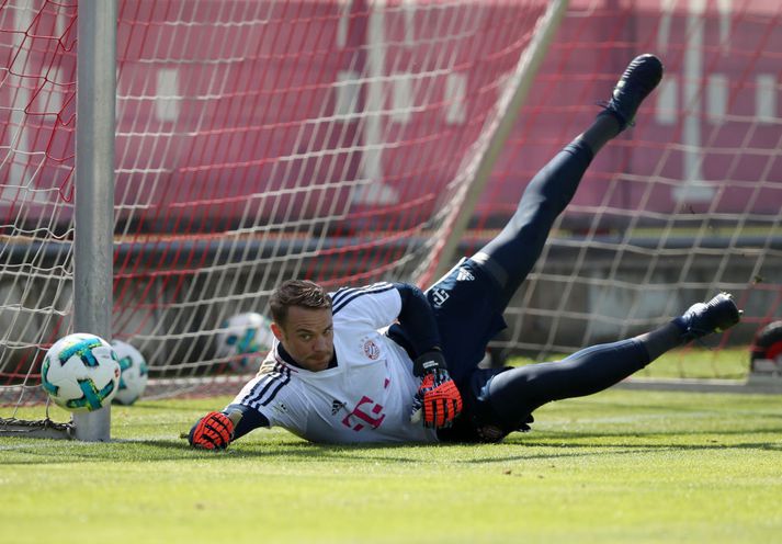 Neuer byrjaði að æfa aftur með Bayern í maímánuði