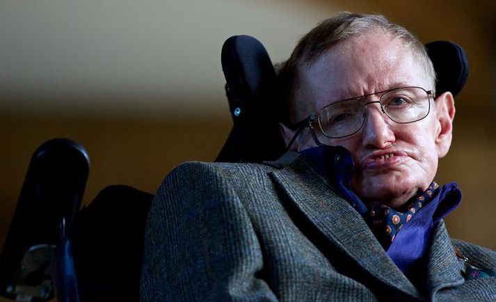 Steven Hawking ljáir rokksveitinni Pink Floyd rödd sína.