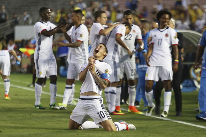 James Rodríguez fagnar marki með Kólumbíu á Copa America í sumar.